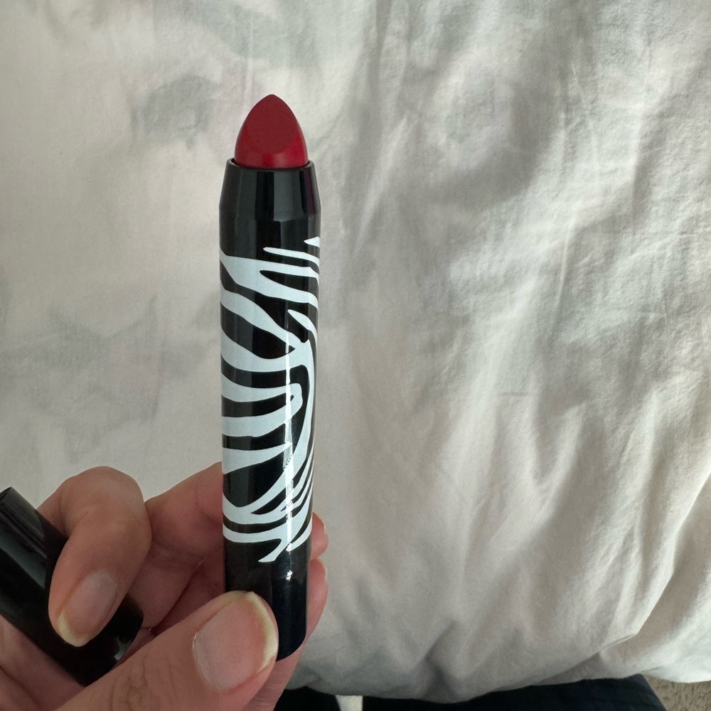 Brand new Sisley Paris Phyto-Lip Twist Mat in Shade 18